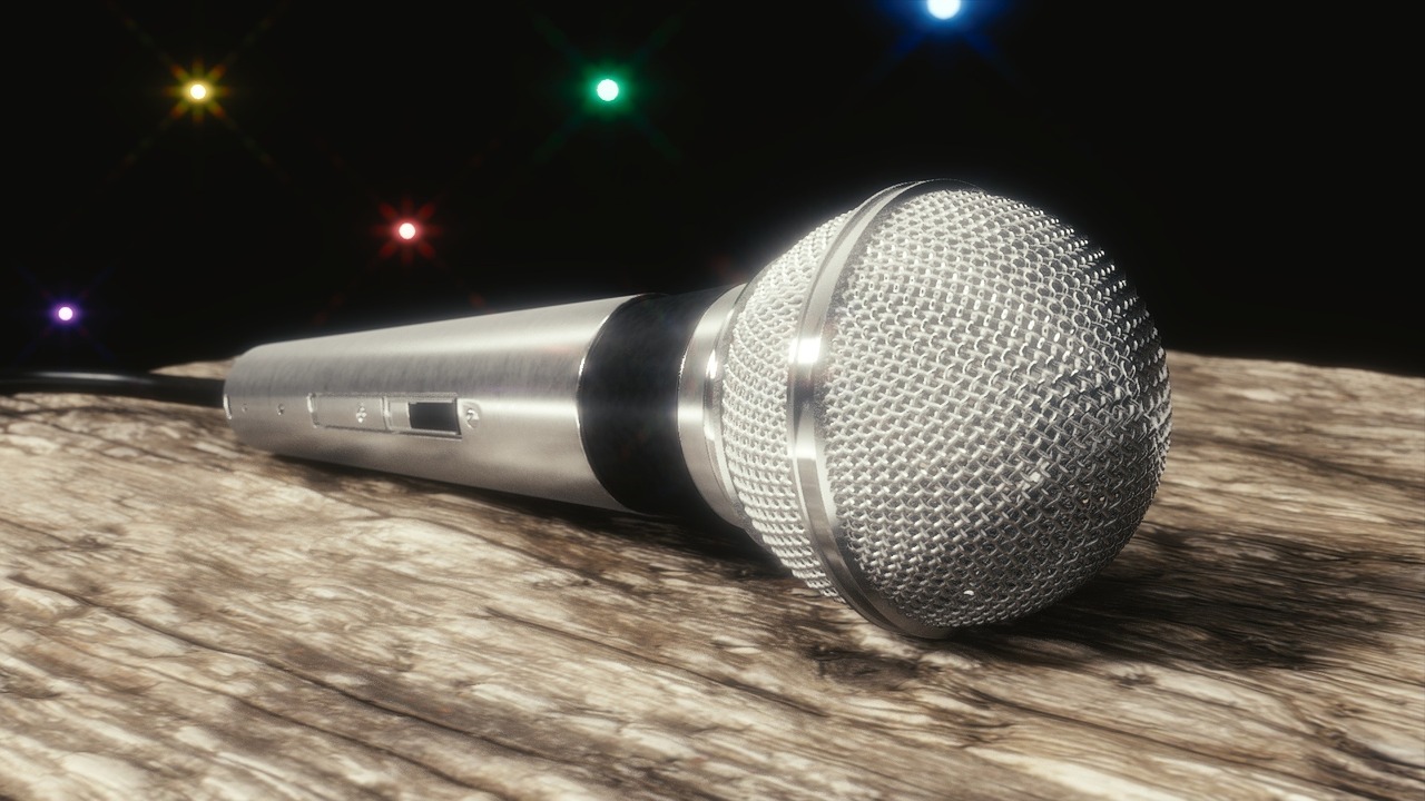 Confidence-Building Public Speaking Tips for Introverted Writers